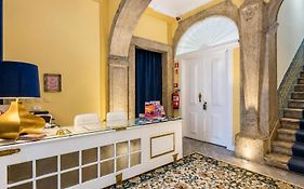 Ph Downtown Suites